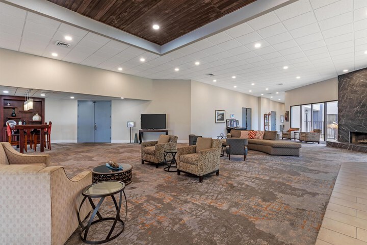 Best Western Plus Madison-Huntsville Hotel