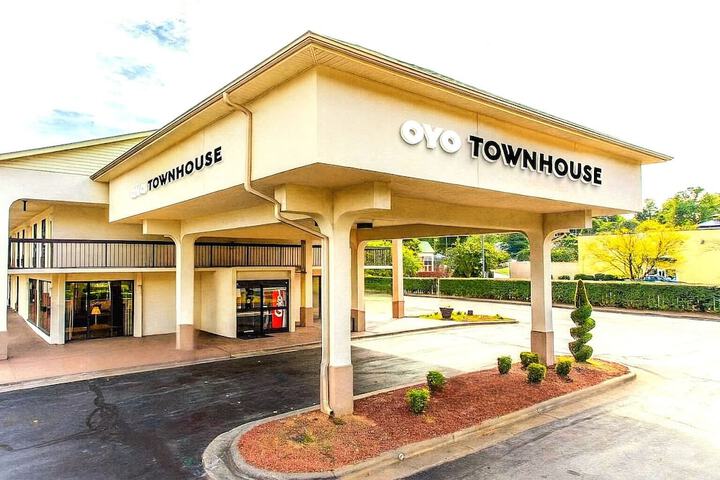 Townhouse Winston Salem - University