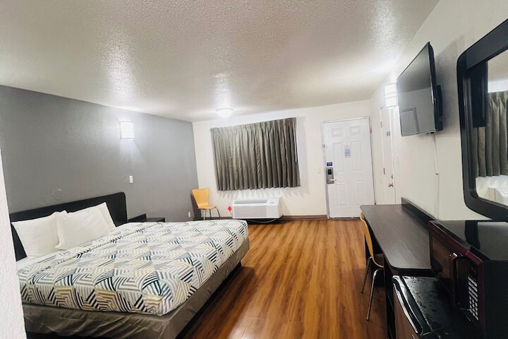Motel 6 Brinkley AR