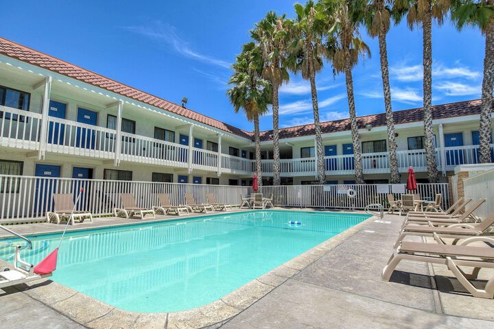 Motel 6 Pomona CA - Los Angeles