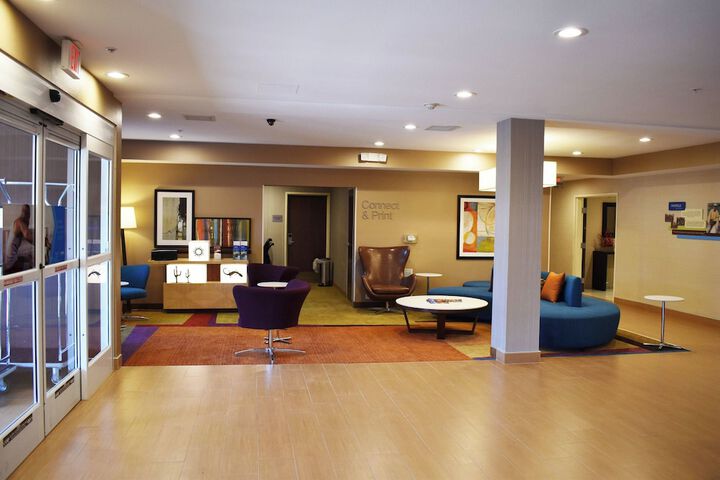 Hotel Interior 8 of 27
