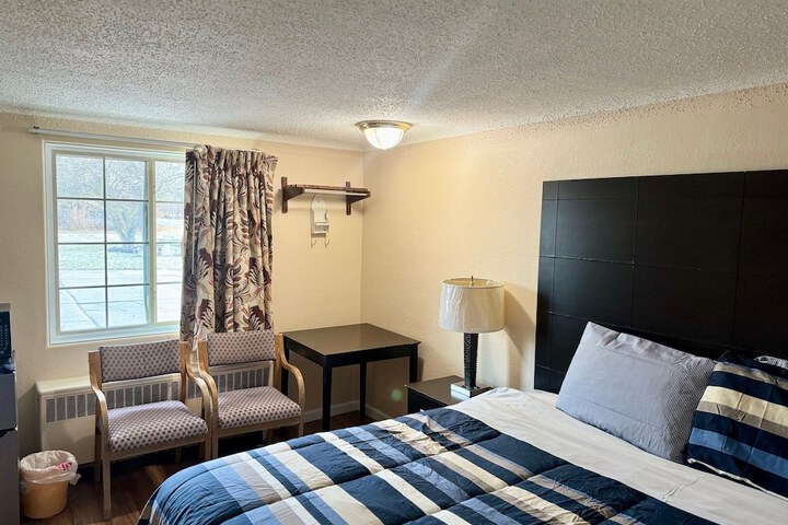 Room 14 of 60