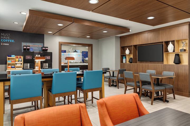 Holiday Inn Express Hotel & Suites Mesquite by IHG