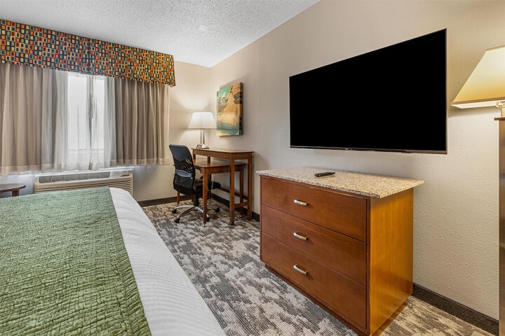 Best Western Ambassador Inn & Suites