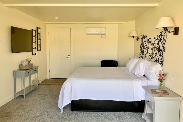 Annies Place Bed & Breakfast