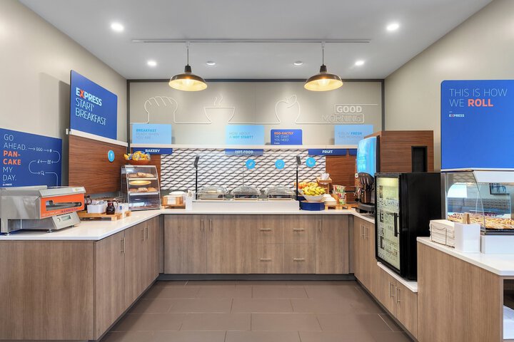 Holiday Inn Express Coralville by IHG