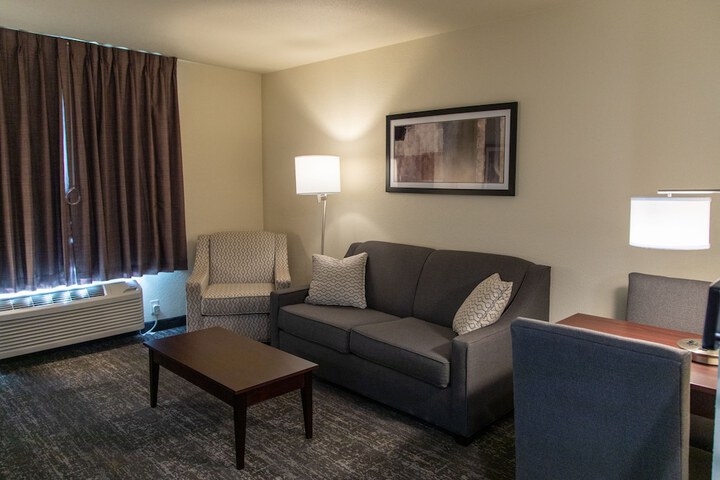 Room 26 of 48