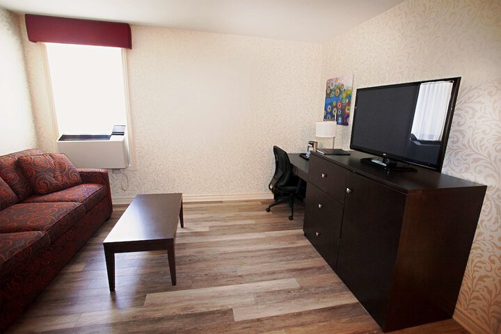 Room 22 of 37
