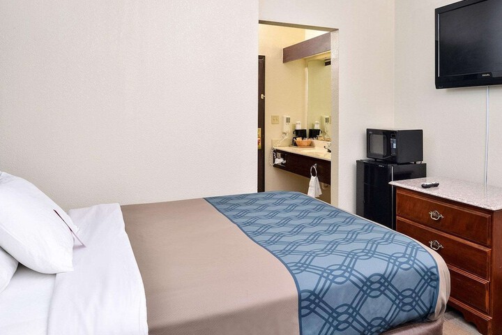 Econo Lodge Inn & Suites Shelbyville