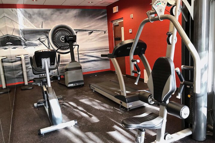 Ramada by Wyndham Suites Orlando Airport