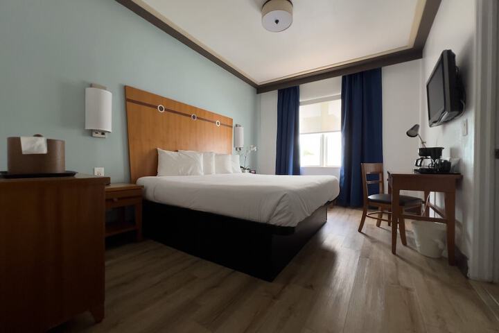 Room 34 of 56