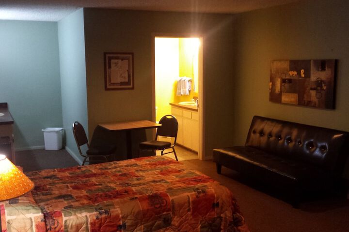 Room 40 of 69