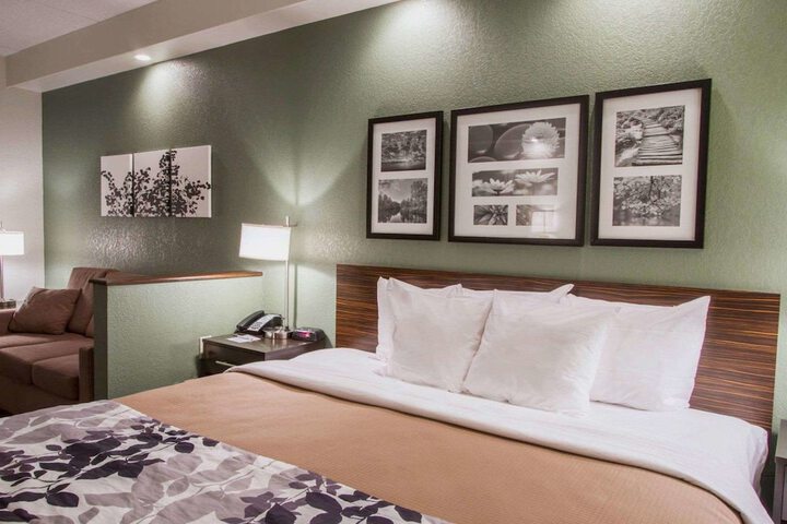 Room 31 of 51
