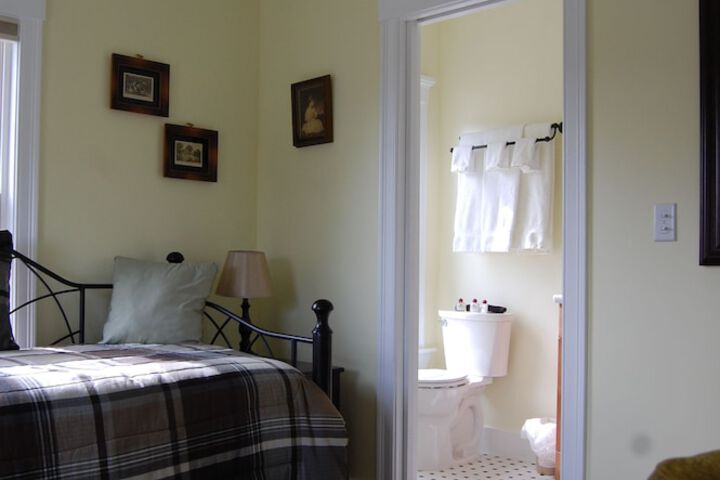 Room 68 of 129