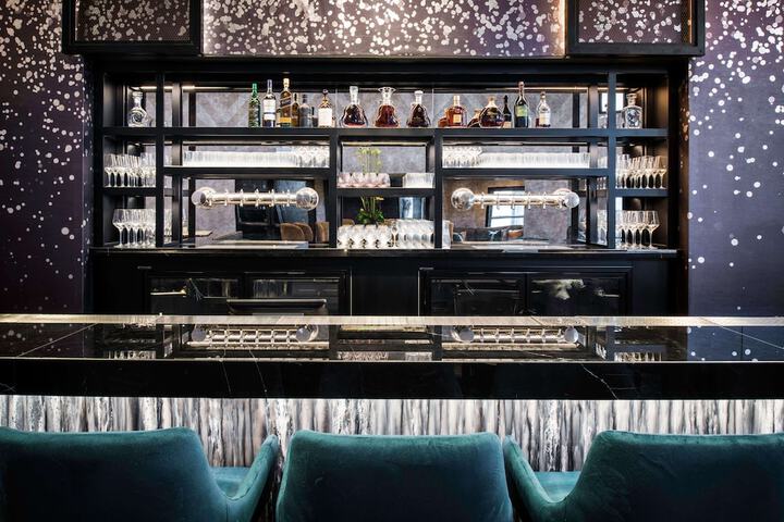 LondonHouse Chicago Curio Collection by Hilton