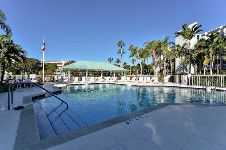 Pool 12 of 55
