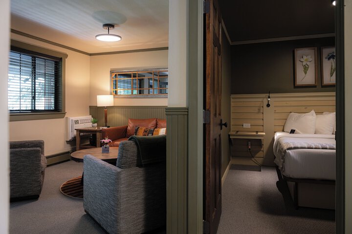 Room 154 of 218