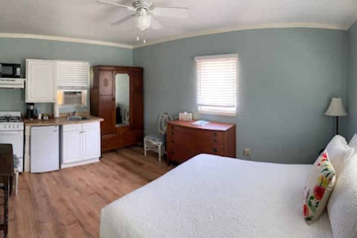 Room 5 of 35
