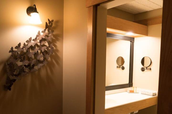 Room 20 of 48