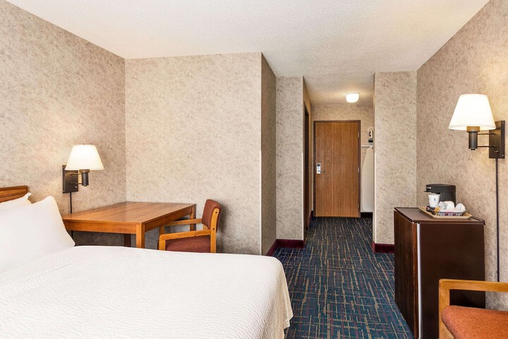 Room 26 of 36