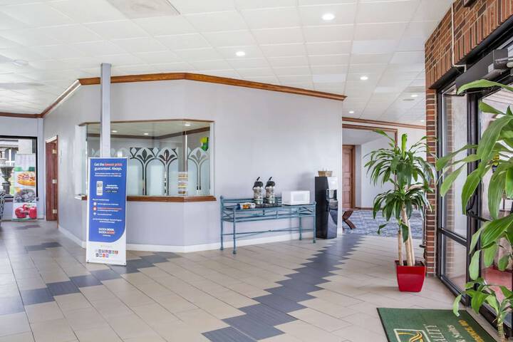 Hotel Interior 5 of 29