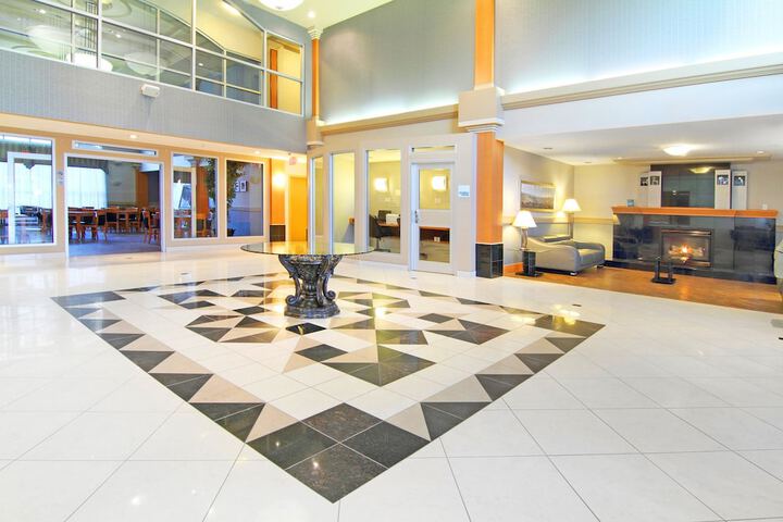 Hotel 8 of 58