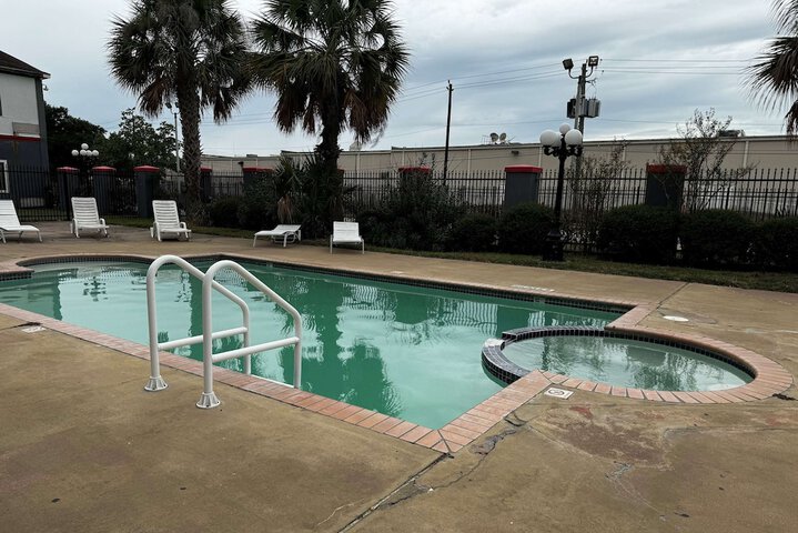 Pool 16 of 99