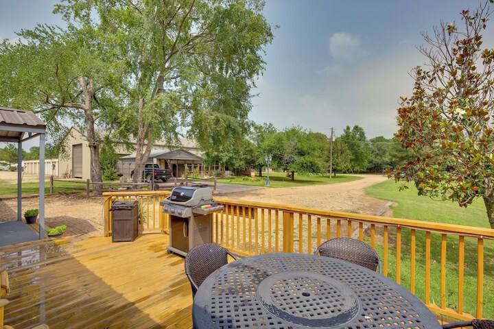 Emory Vacation Rental w / Lake Fork Boat Access!