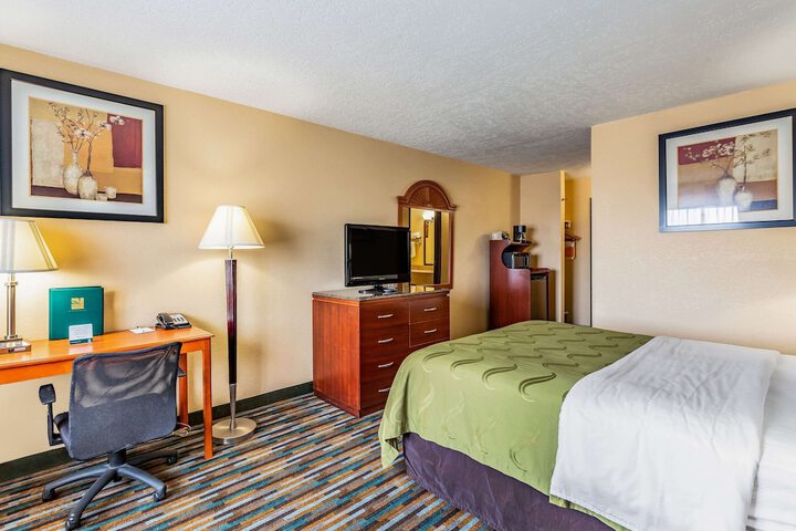 Room 25 of 35