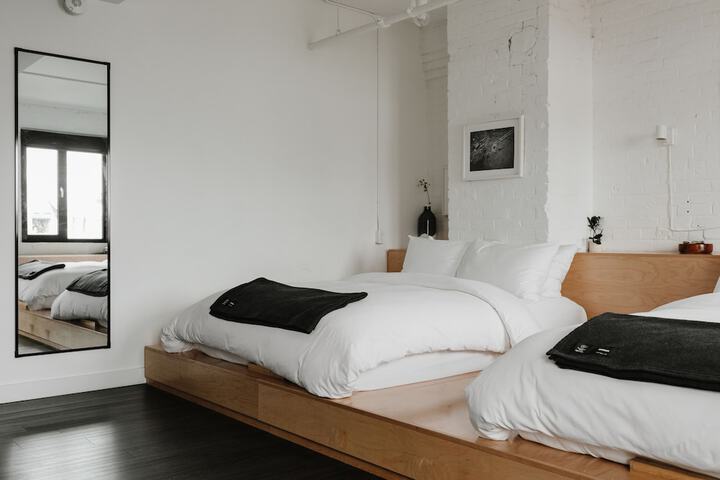 Room 6 of 45