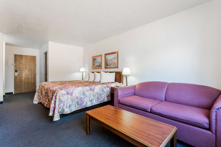 Room 43 of 54