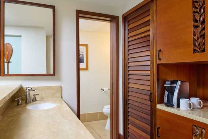 Royal Lahaina Resort & Bungalows