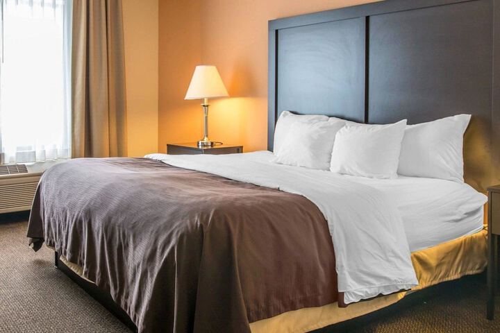 Room 36 of 60