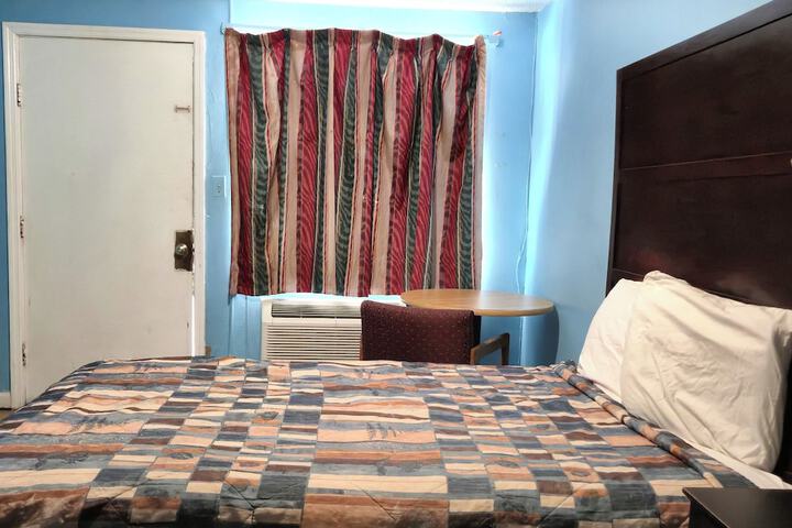 Holiday Motel by Belvilla Cleveland TN