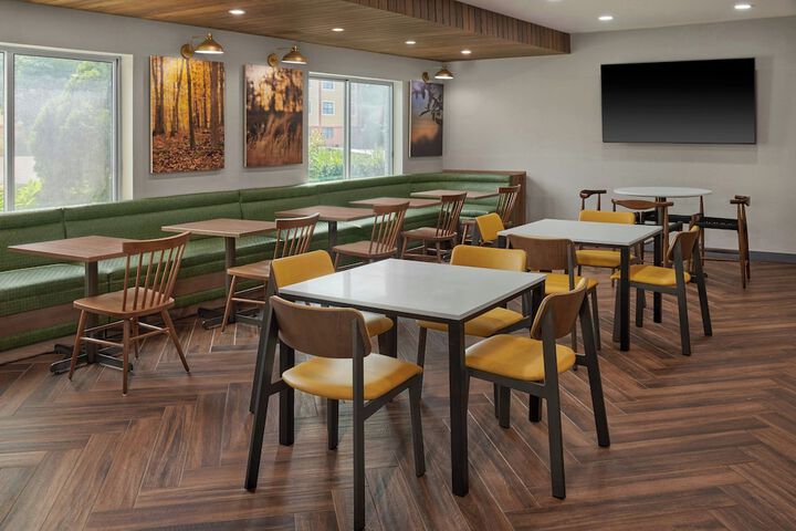 Fairfield Inn & Suites by Marriott Detroit Farmington Hills