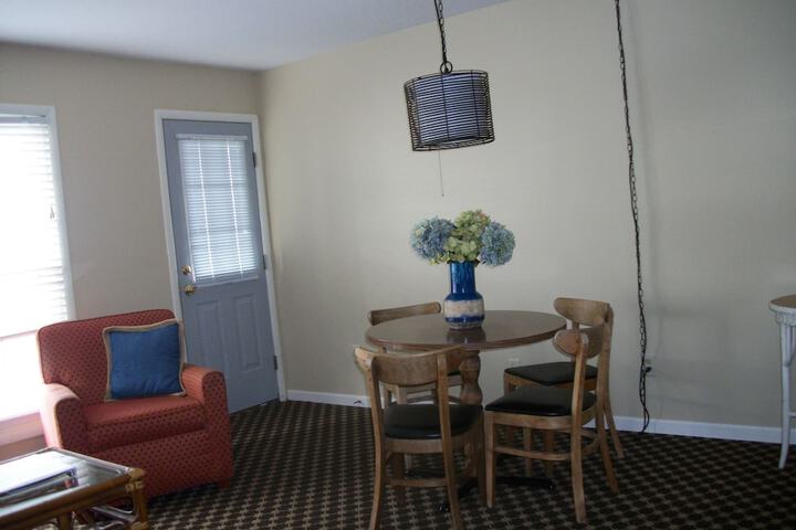 Room 80 of 109