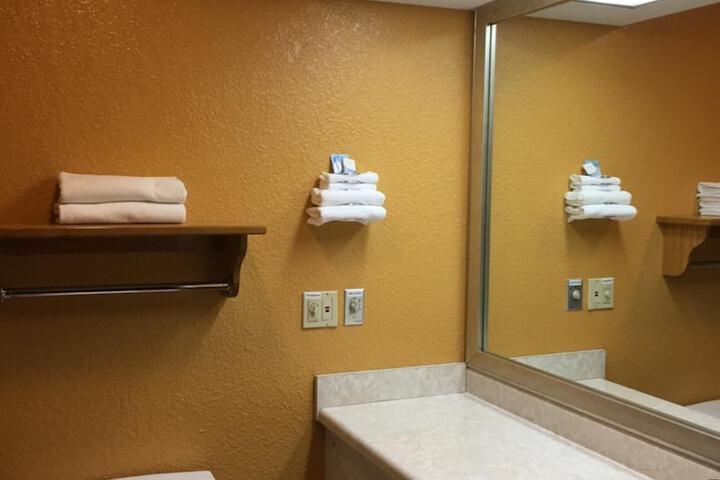 Room 8 of 36