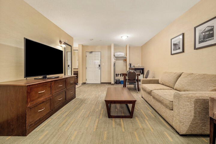 Room 160 of 200
