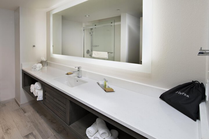 Island House Hotel Orange Beach - a DoubleTree by Hilton