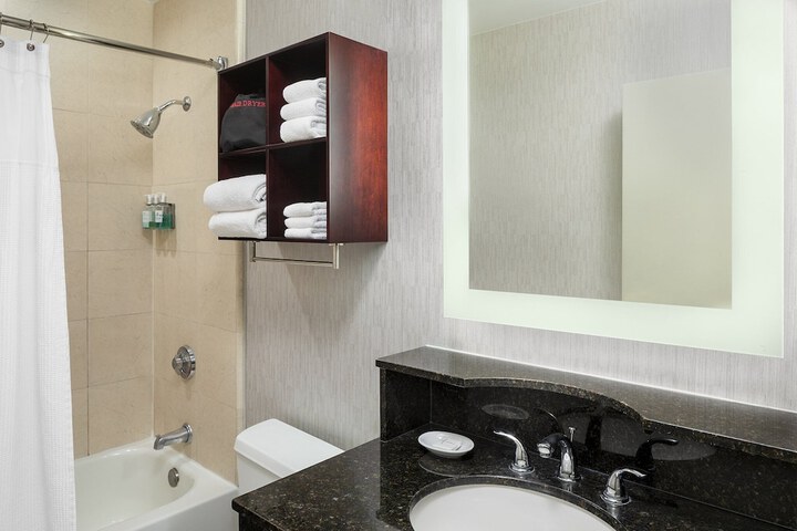Room 44 of 112