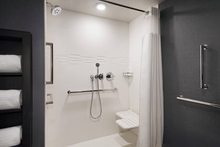 Room 14 of 26