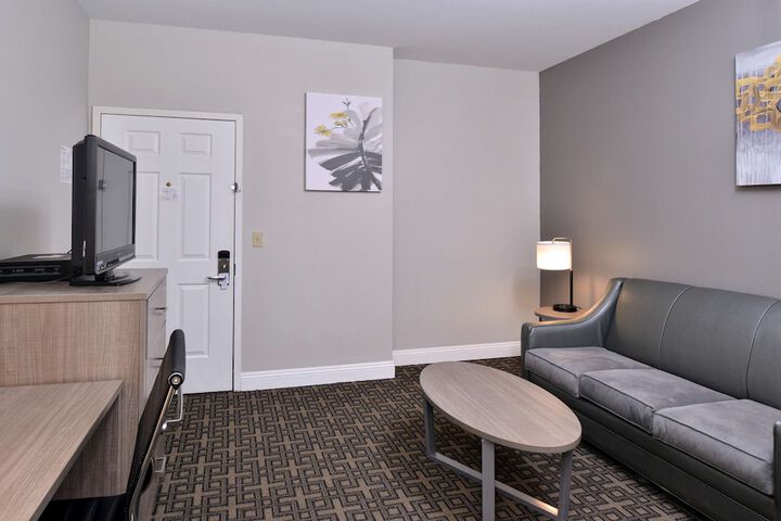 Room 12 of 46