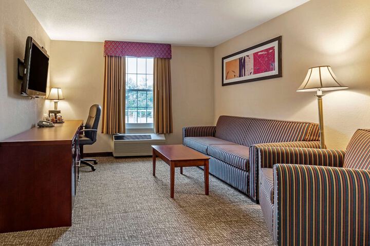 Room 22 of 36