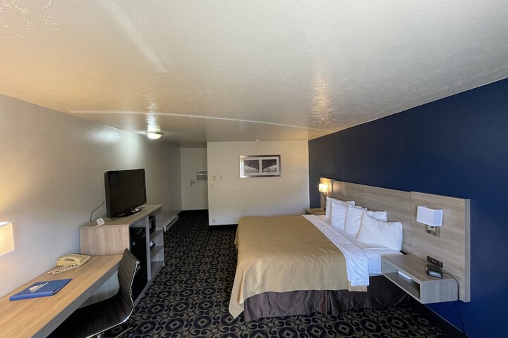 Room 10 of 21