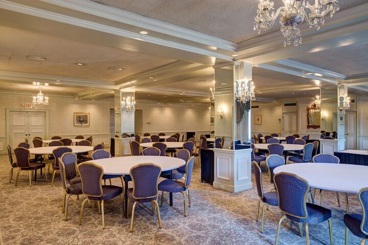 Ballroom/Hall 54 of 57
