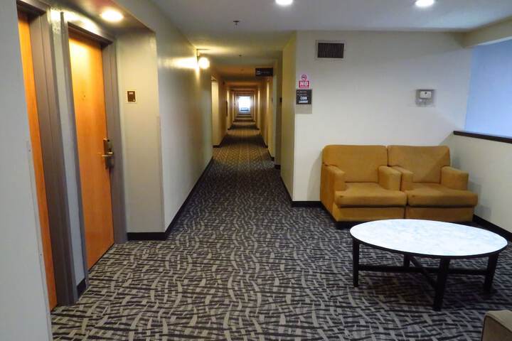 Ballroom/Hall 51 of 53