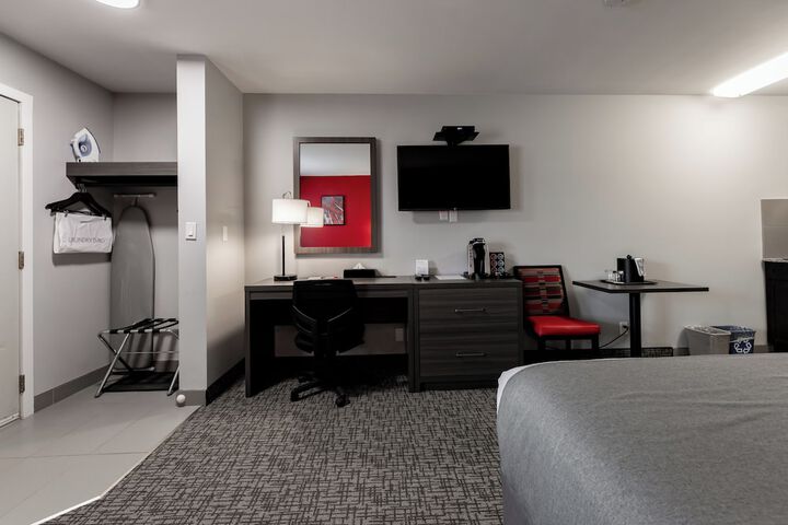 Room 27 of 70