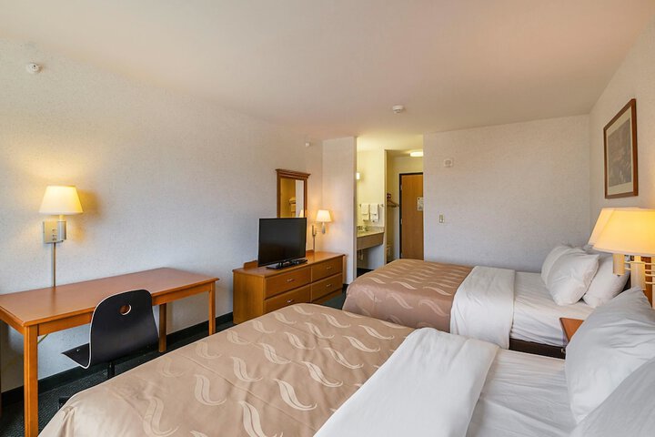 Room 12 of 38