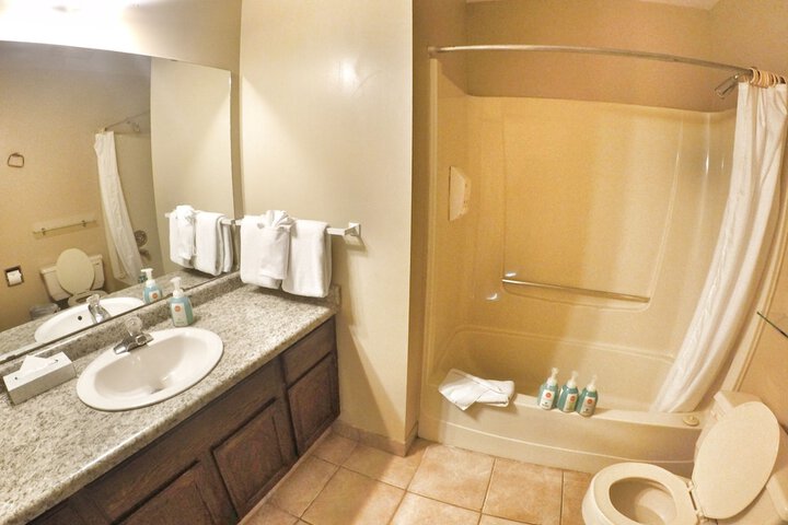 Room 32 of 59