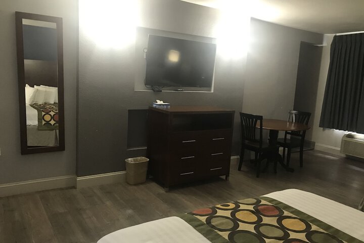 Room 15 of 35